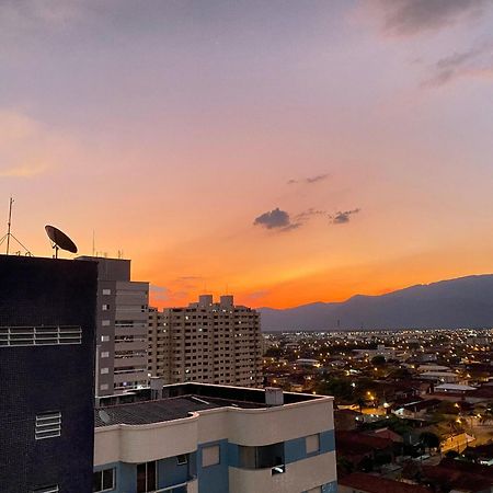Pe Na Areia Praia Do Maracana Прая-Гранди Экстерьер фото
